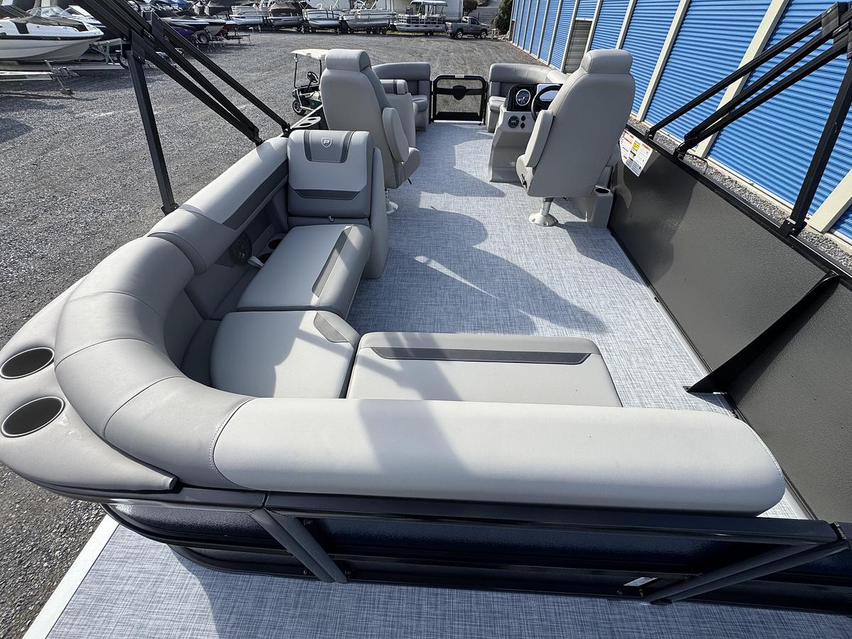 Used 2026 Premier 220 SunScape RE