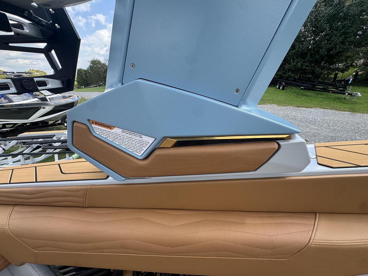 2027 Nautique Super Air Nautique G23