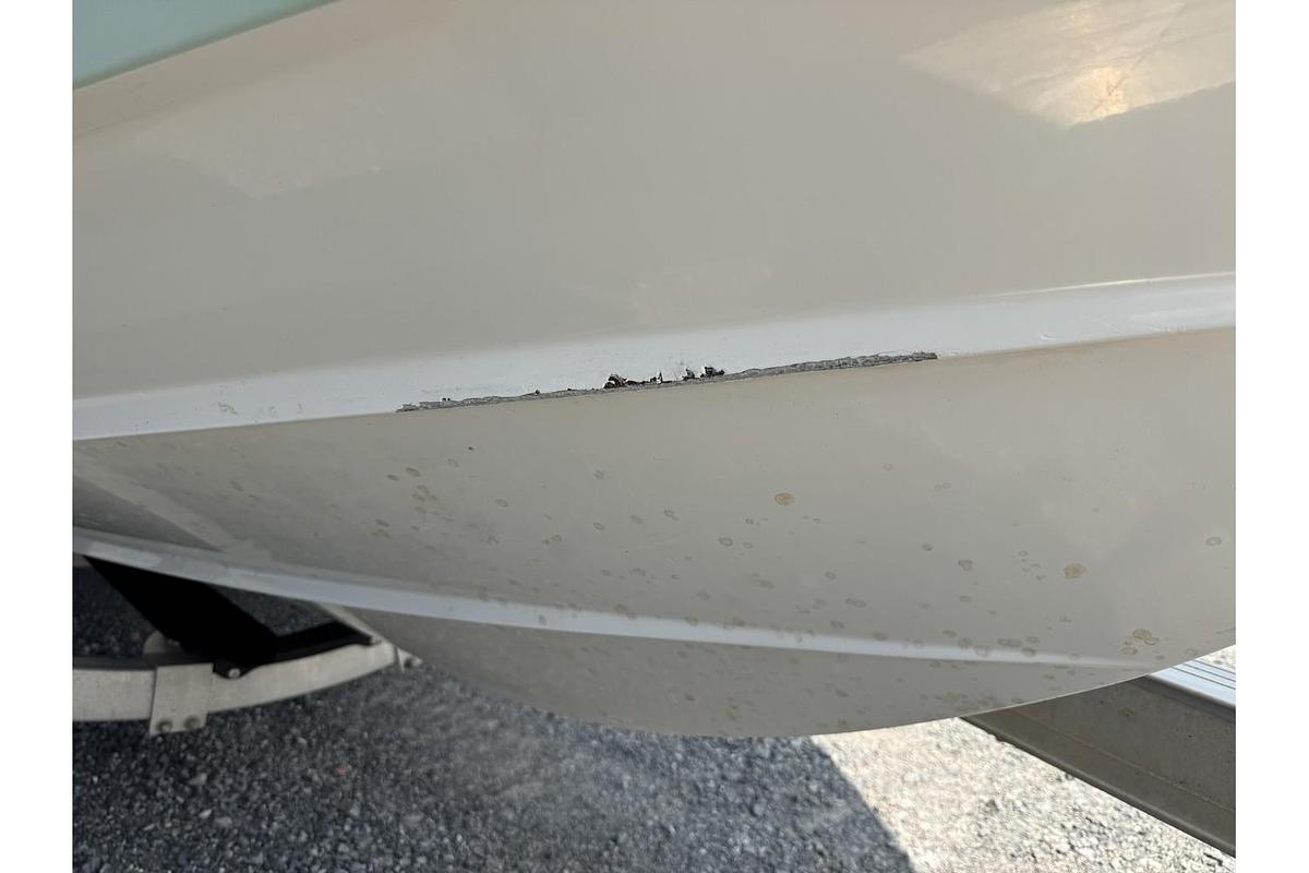 Used 2021 Cobia 220 DC