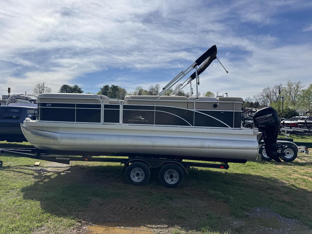 Used 2008 Bennington 22 SL