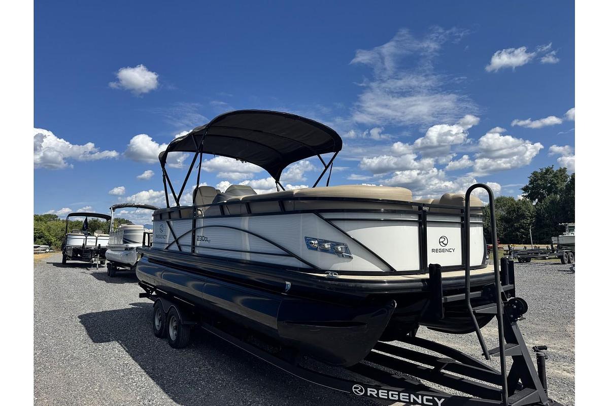 Used 2020 Regency 230 DL3