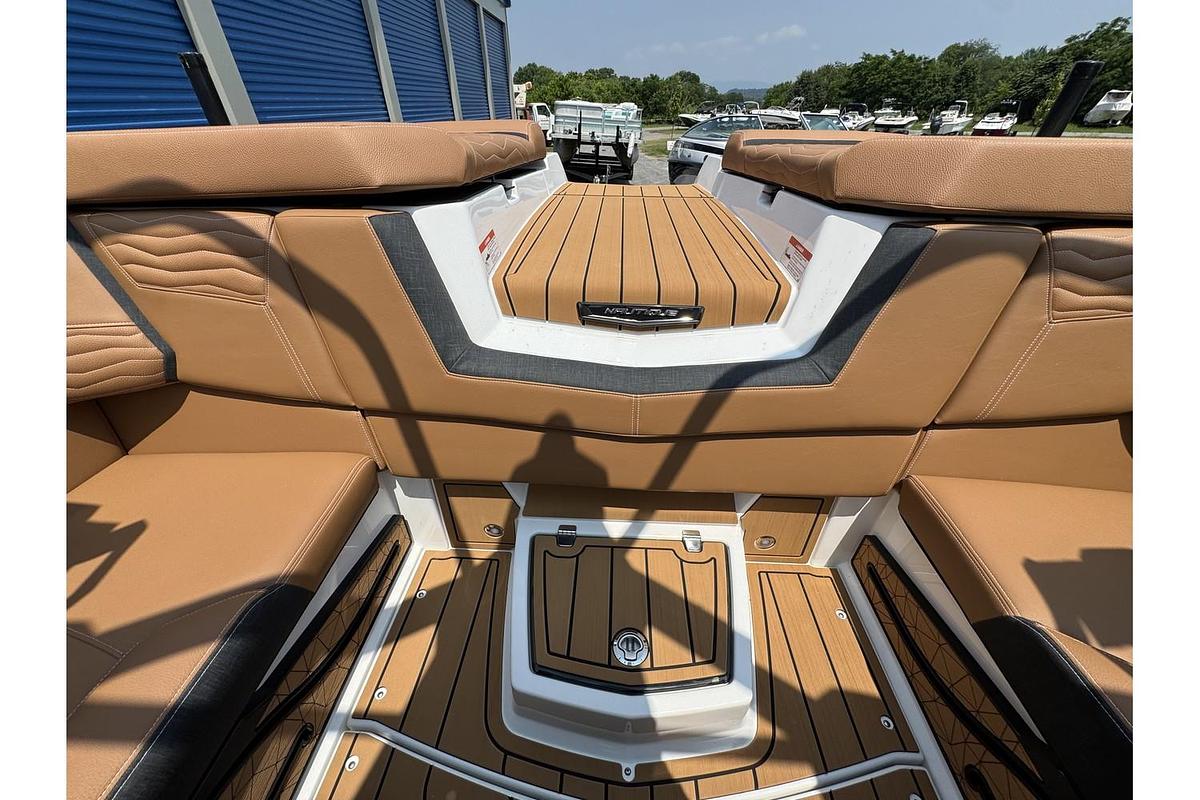 Used 2025 Nautique Super Air G G23
