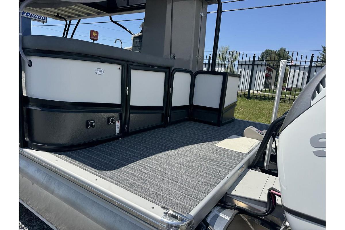 2025 Premier Escalante 330