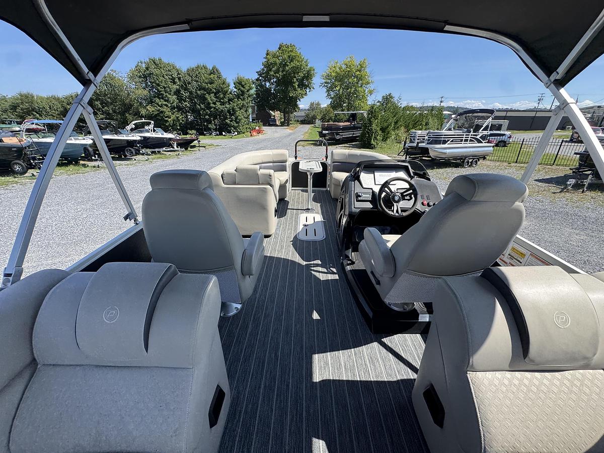 Used 2022 Premier Sunsation RF 230 CL