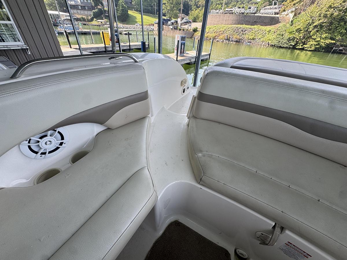 Used 2004 Chaparral 236 Sunesta