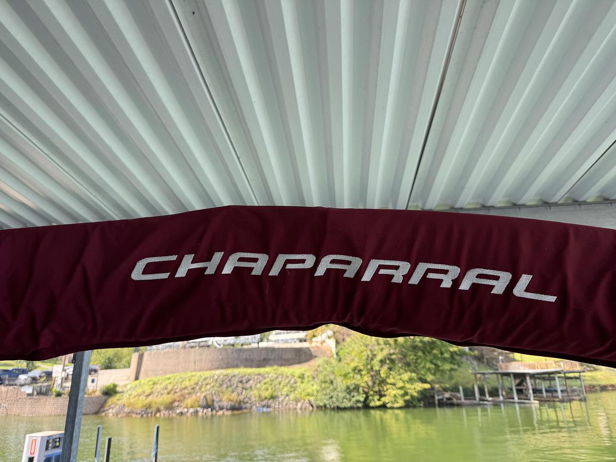 Used 2004 Chaparral 236 Sunesta