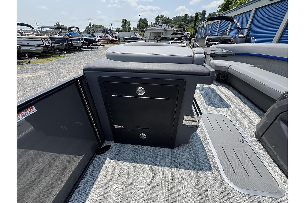 2025 Bennington 24 MFB
