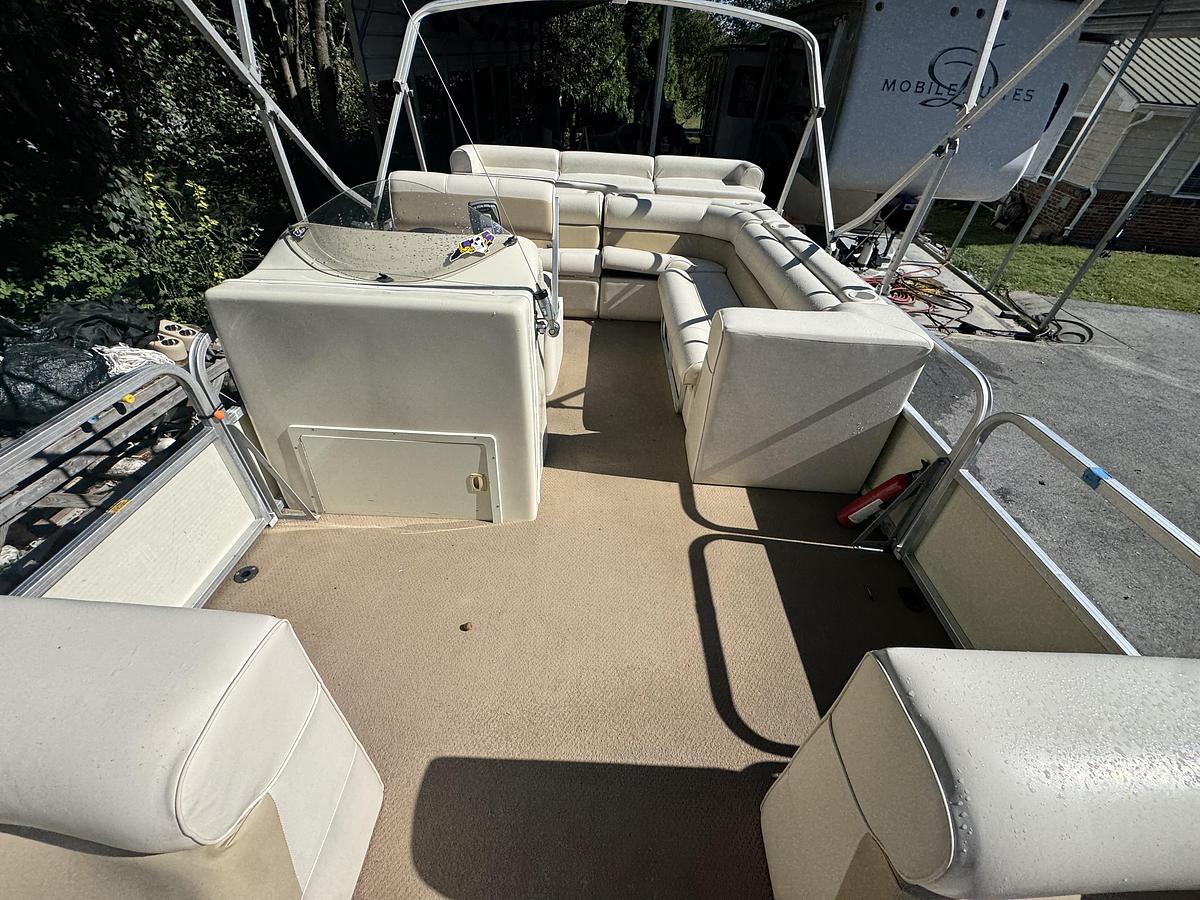 Used 2004 Odyssey 2305 MILLENNIUM