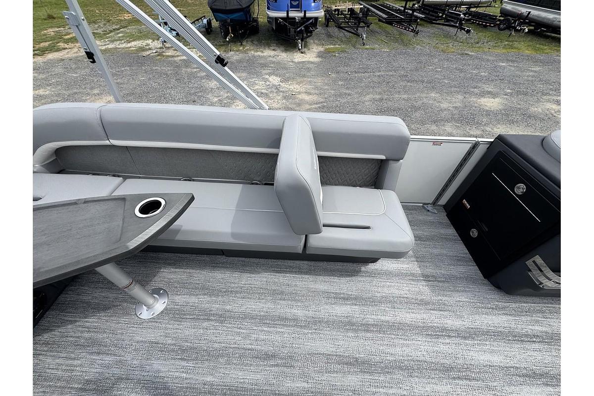 2025 Bennington M Series 22 ML