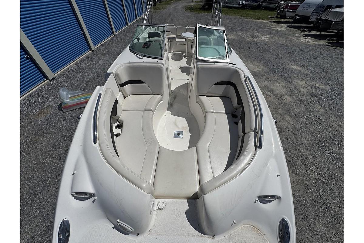 Used 2001 Chaparral Sunesta 263