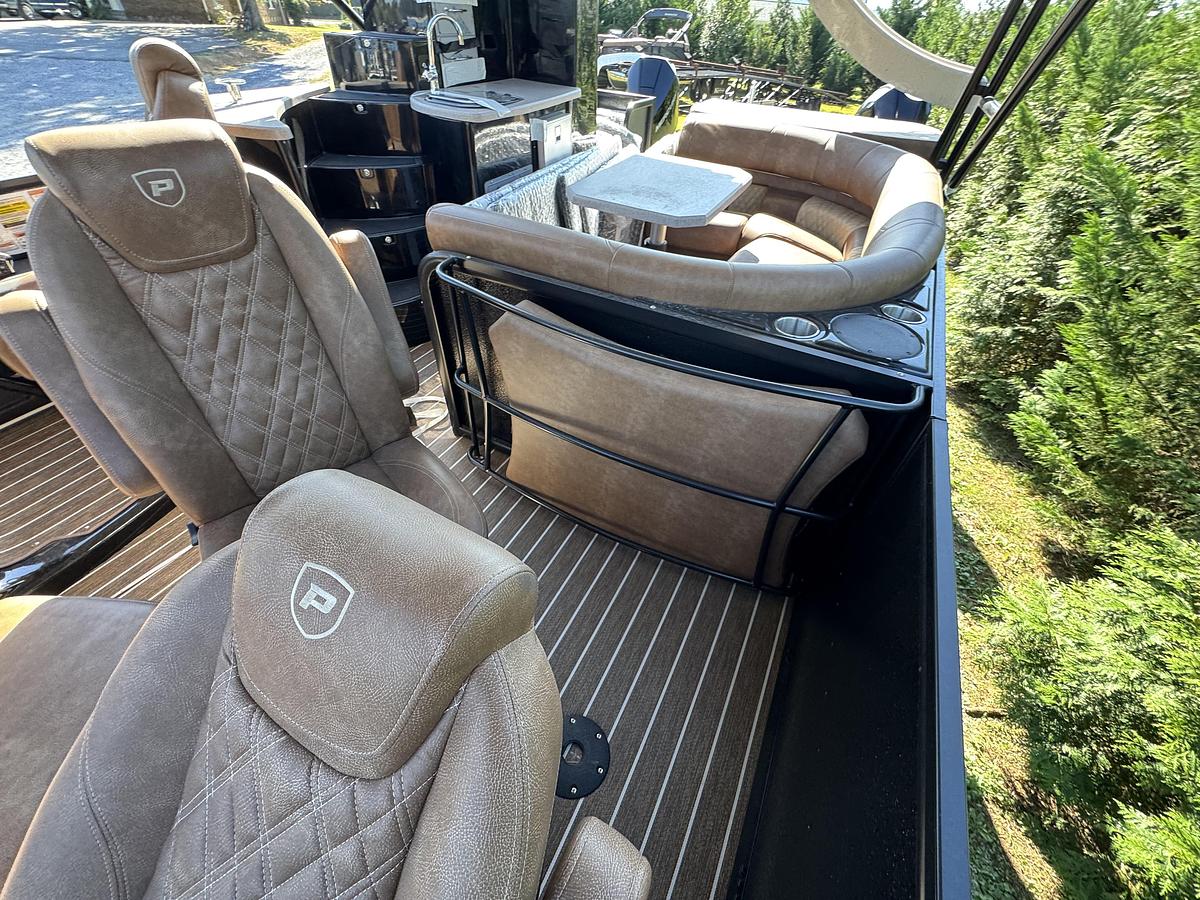 2027 Premier 330 Escalante