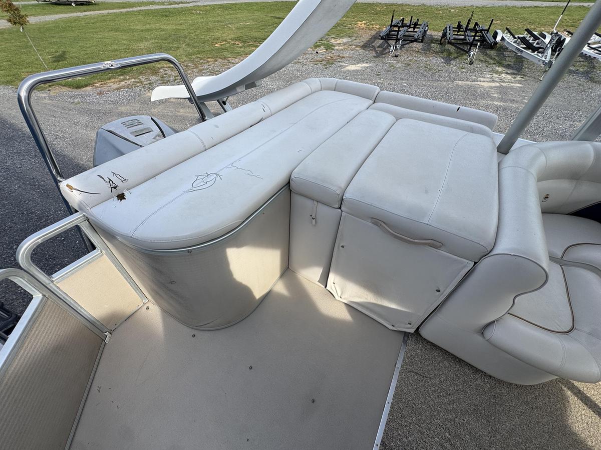 Used 2005 Premier 310 Boundary Waters UD