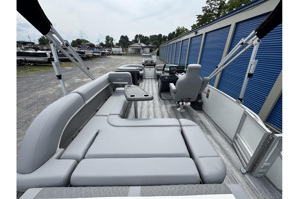 2025 Bennington M Series 22 ML