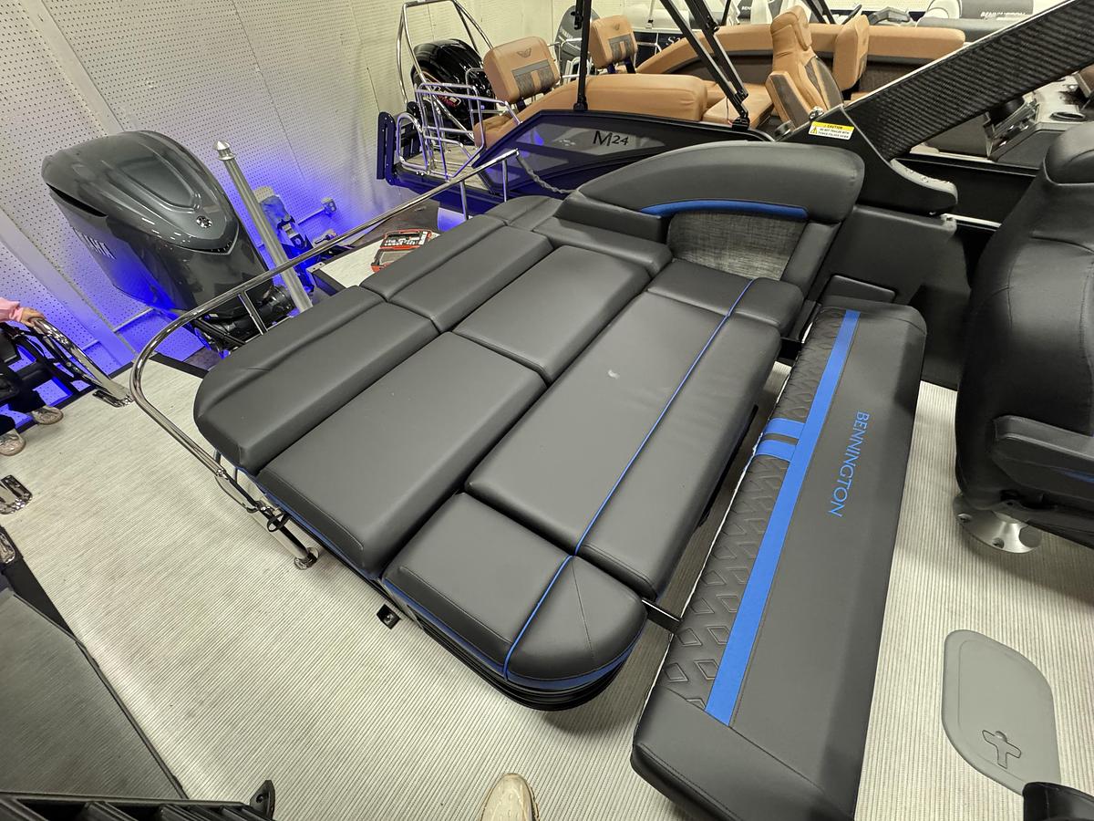 2026 Bennington 24 MSB Sport