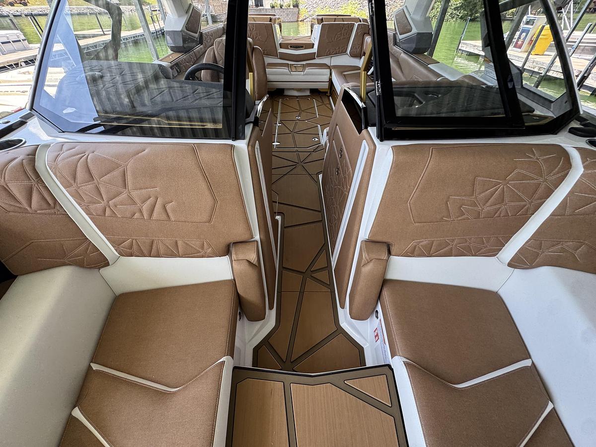 Used 2026 Nautique Super Air Nautique G25 Paragon