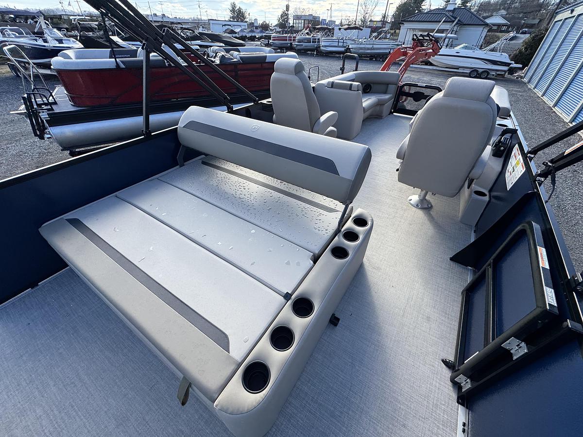 Used 2026 Premier 220 SunScape RL