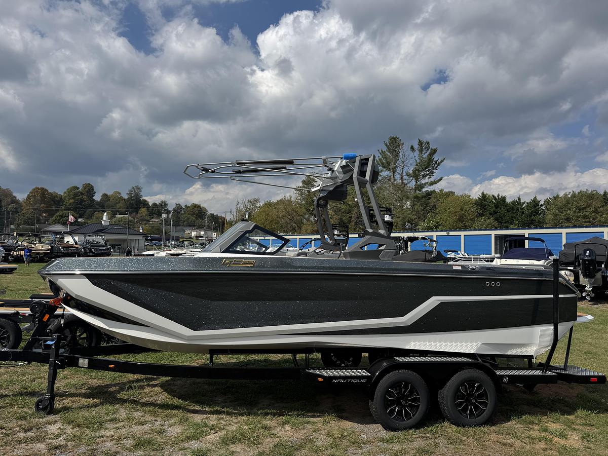 2027 Nautique Super Air GS22