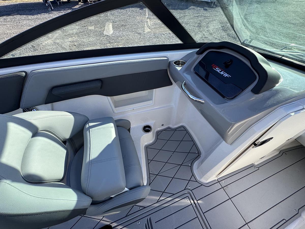 2026 Chaparral GTS 3