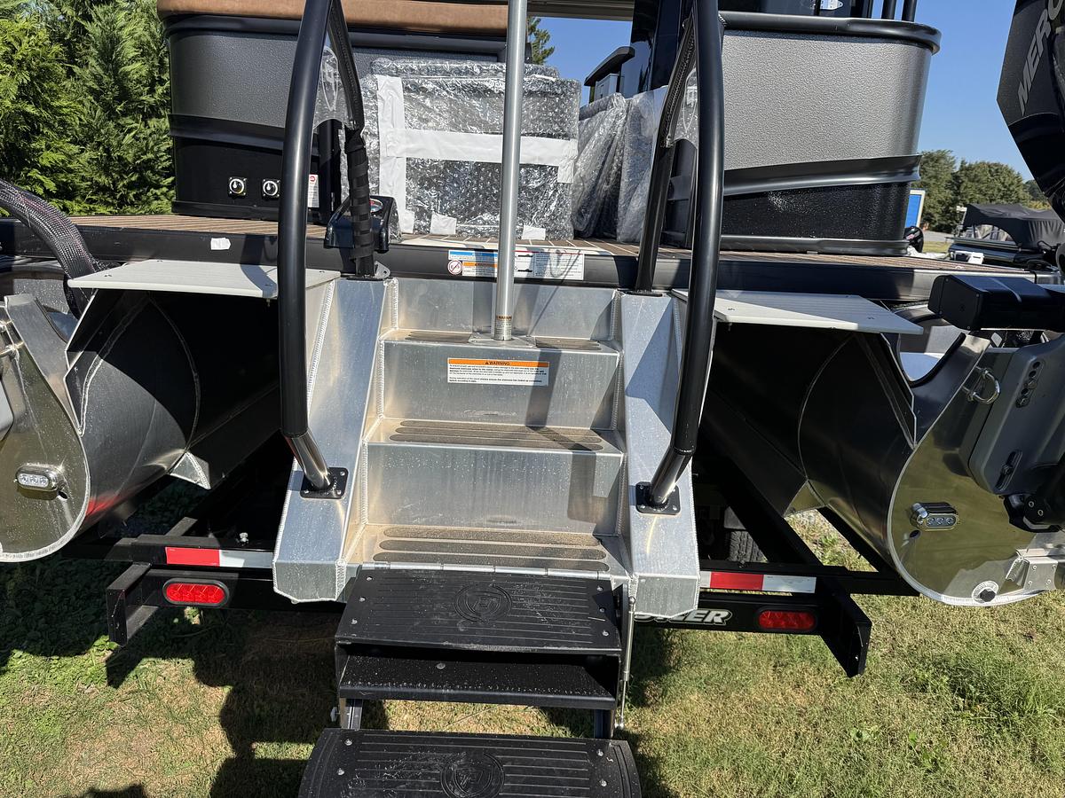 2027 Premier 330 Escalante