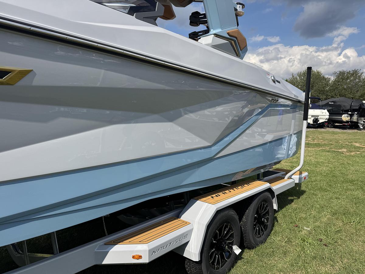 2027 Nautique Super Air Nautique G23