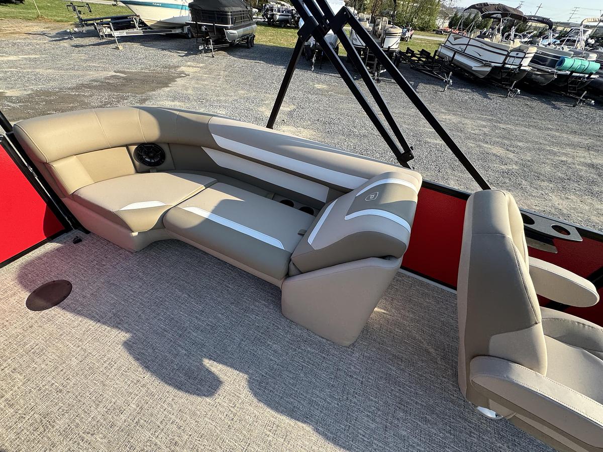 2026 Premier 220 SunScape RF