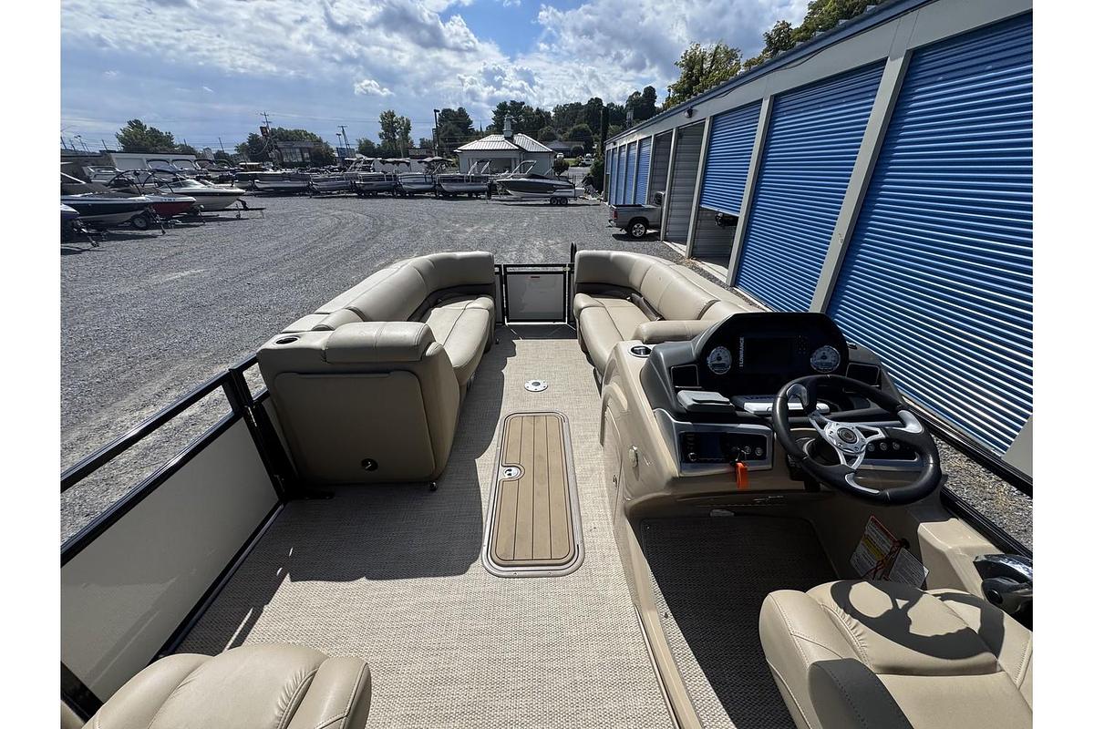 Used 2020 Regency 230 DL3