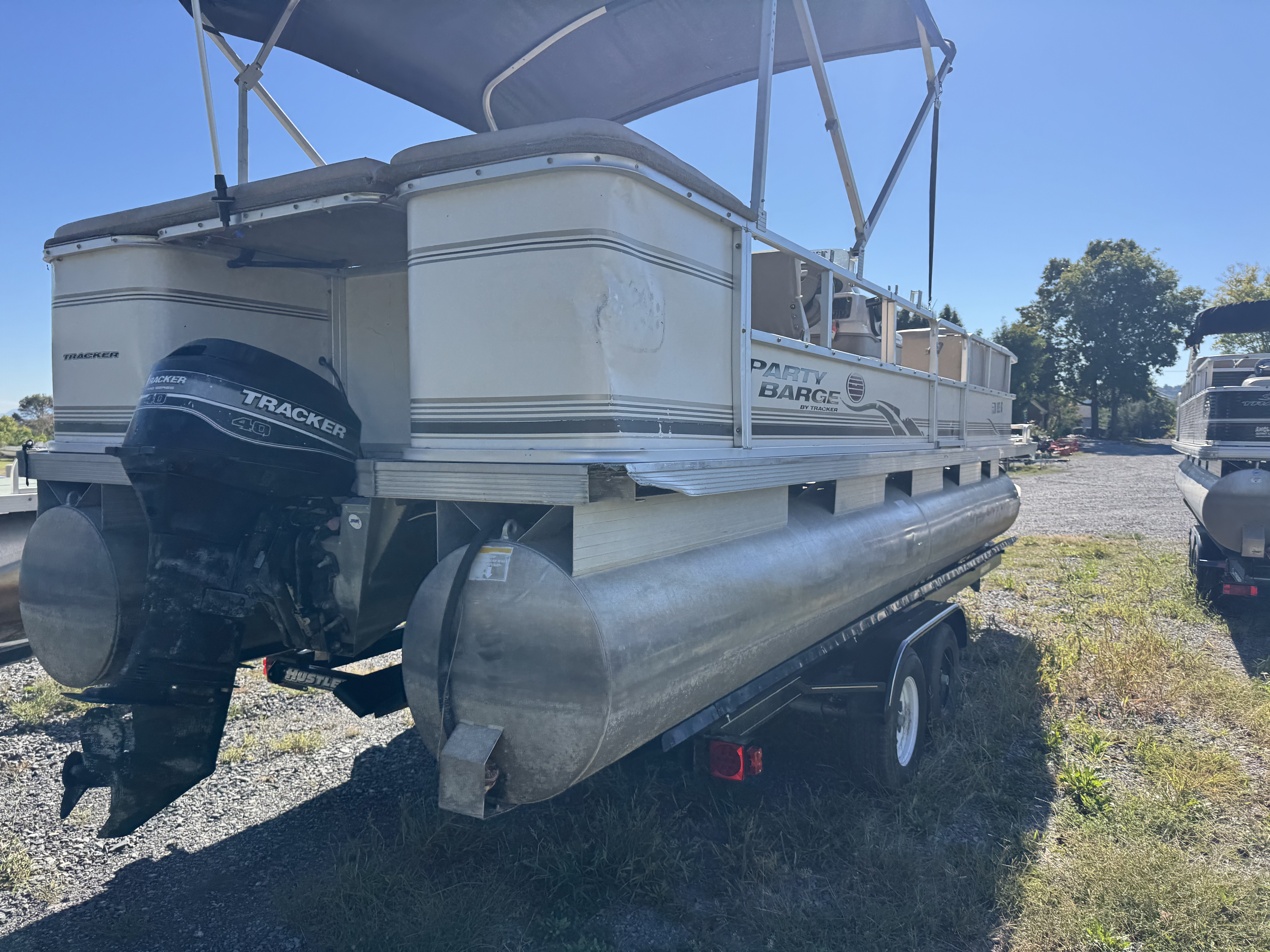 Used 2002 Sun Tracker 240 Party Barge