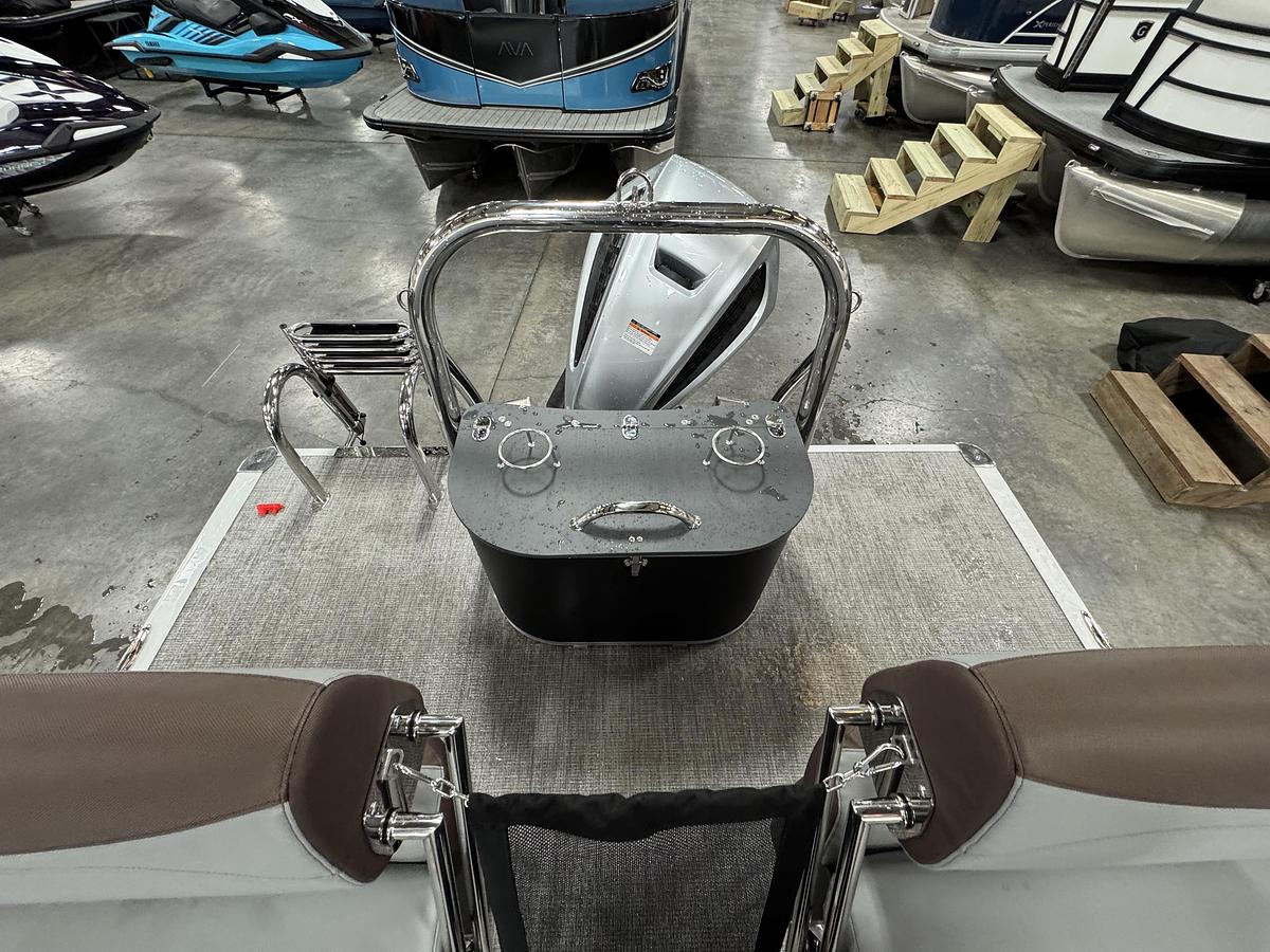 2026 Avalon 23 LSZ QLS