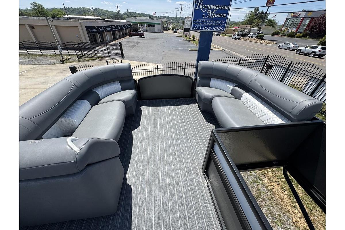 2025 Premier Escalante 330