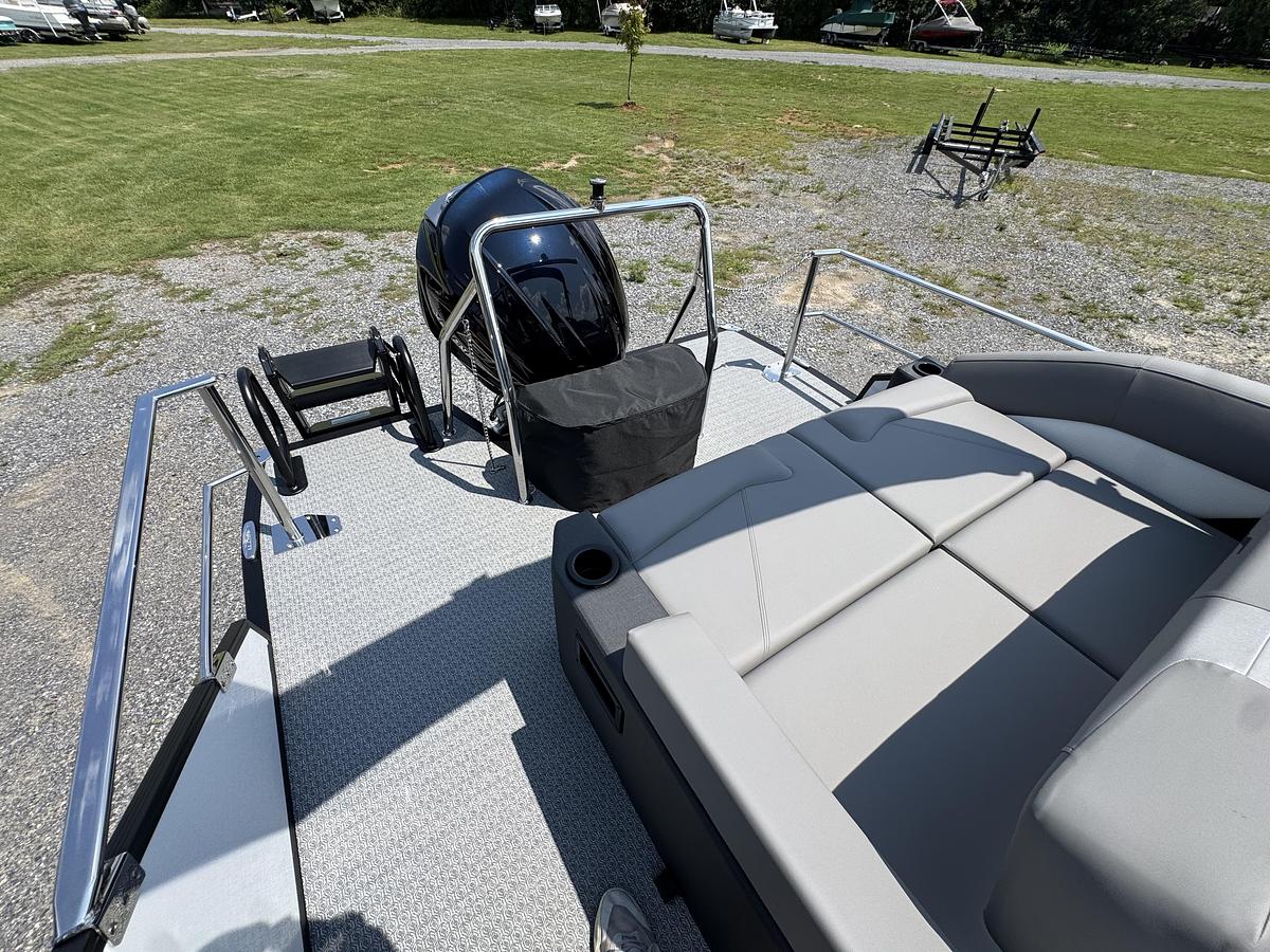 2027 Evotti 521CS 23.5 ft.