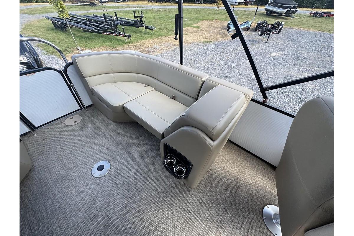 Used 2022 Manitou 23 Aurora LE RF VP II