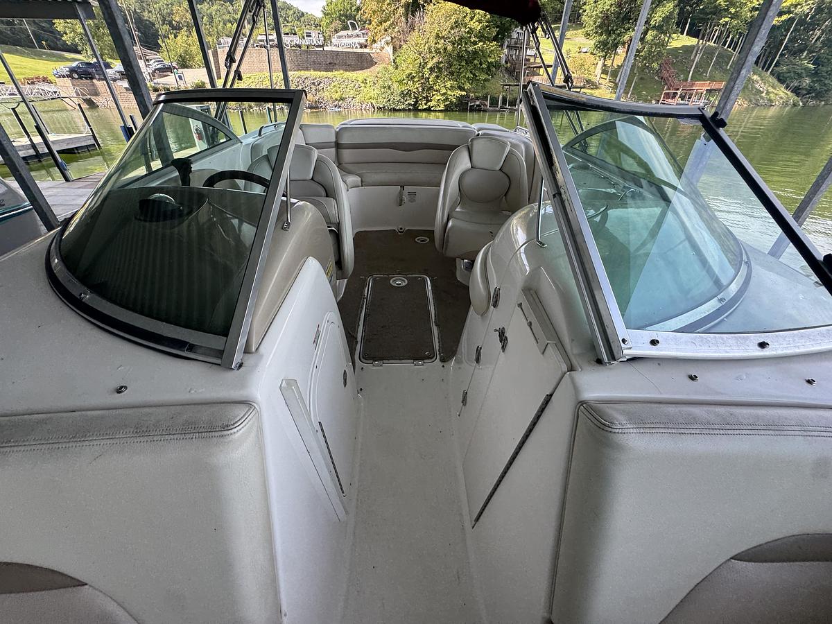 Used 2004 Chaparral 236 Sunesta