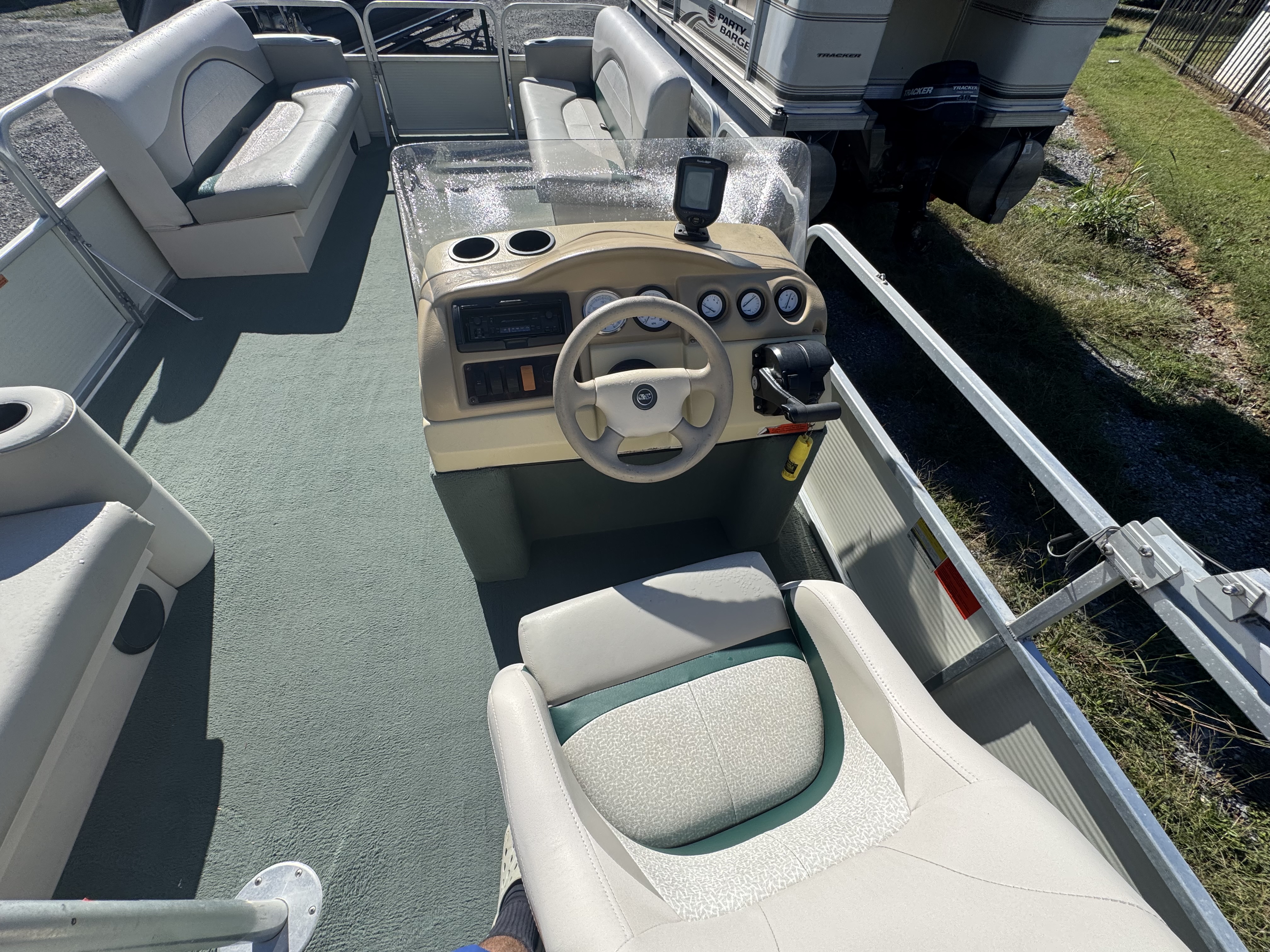 Used 1998 Grumman (Lowe) Fun Ship