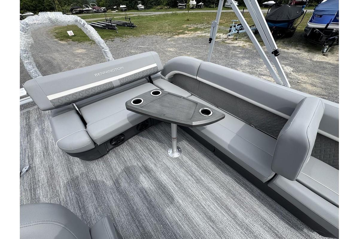 2025 Bennington M Series 22 ML