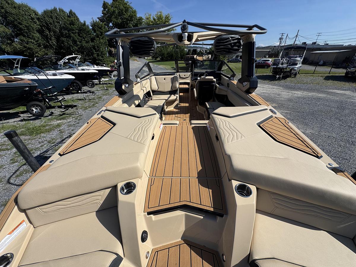 2026 Nautique Super Air Nautique G23