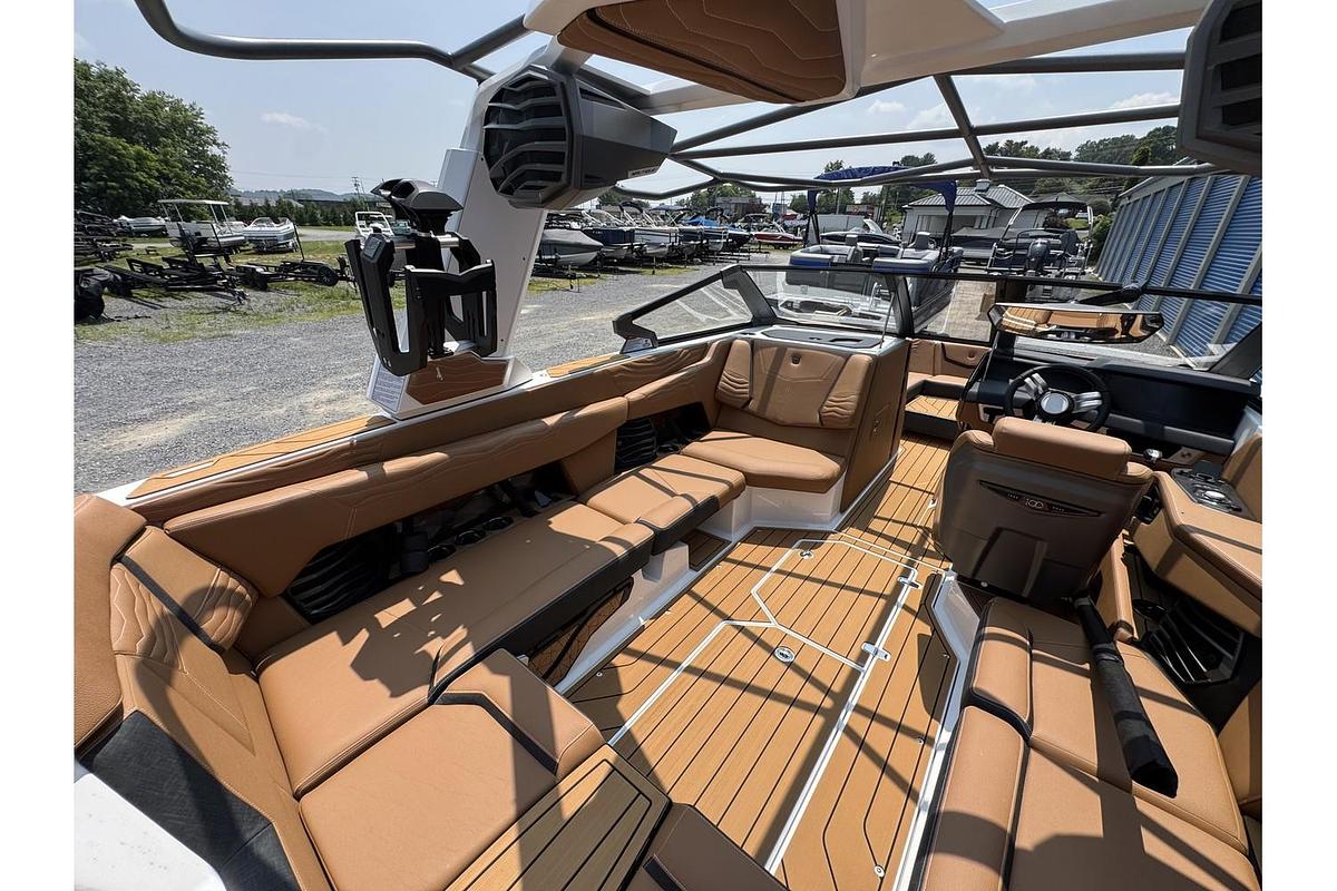 Used 2025 Nautique Super Air G G23