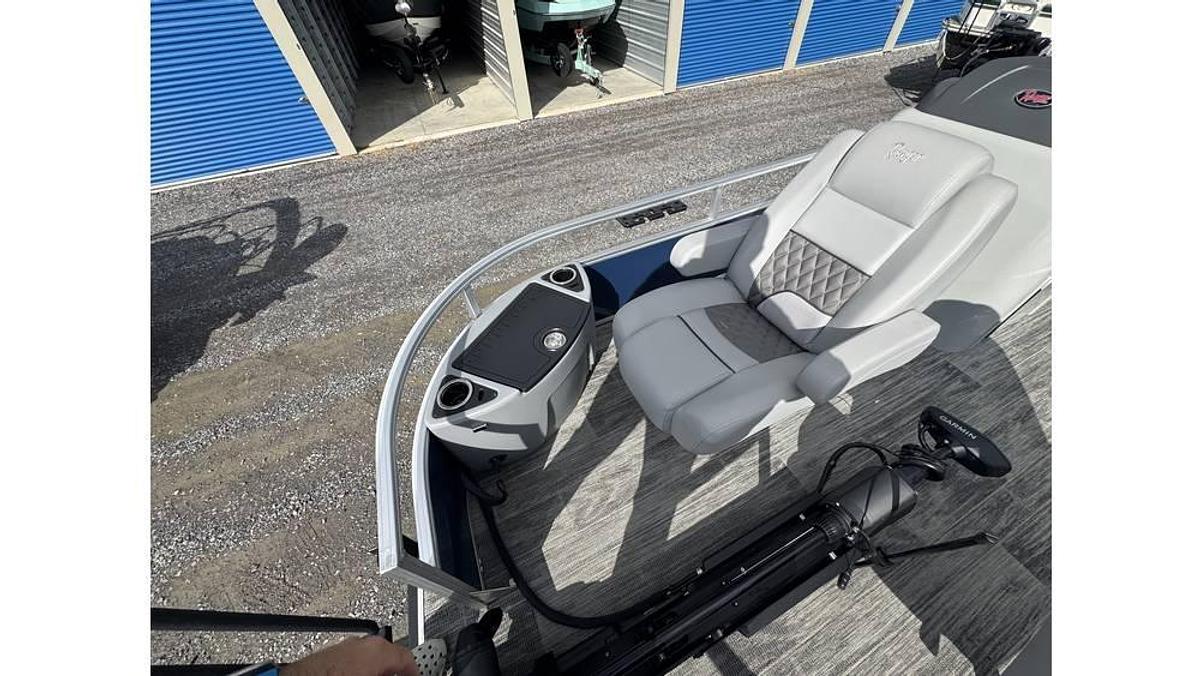 Used 2024 Ranger Boats 220F