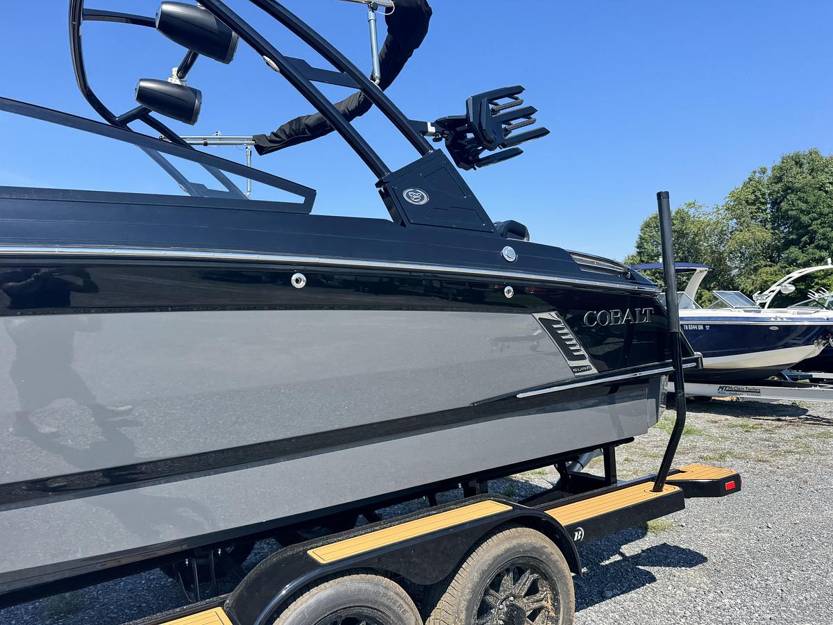 2026 Cobalt R4 Surf