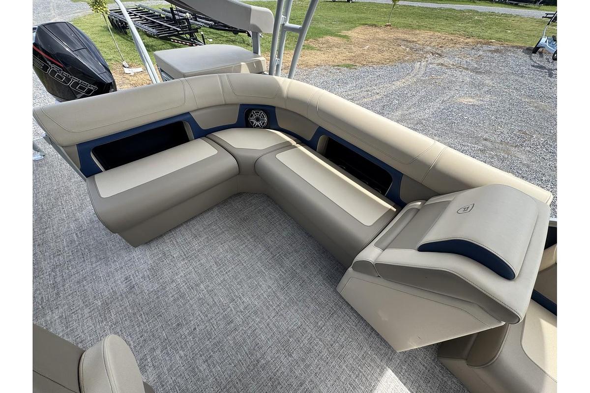 2024 Premier 250 Solaris UPPER DECK