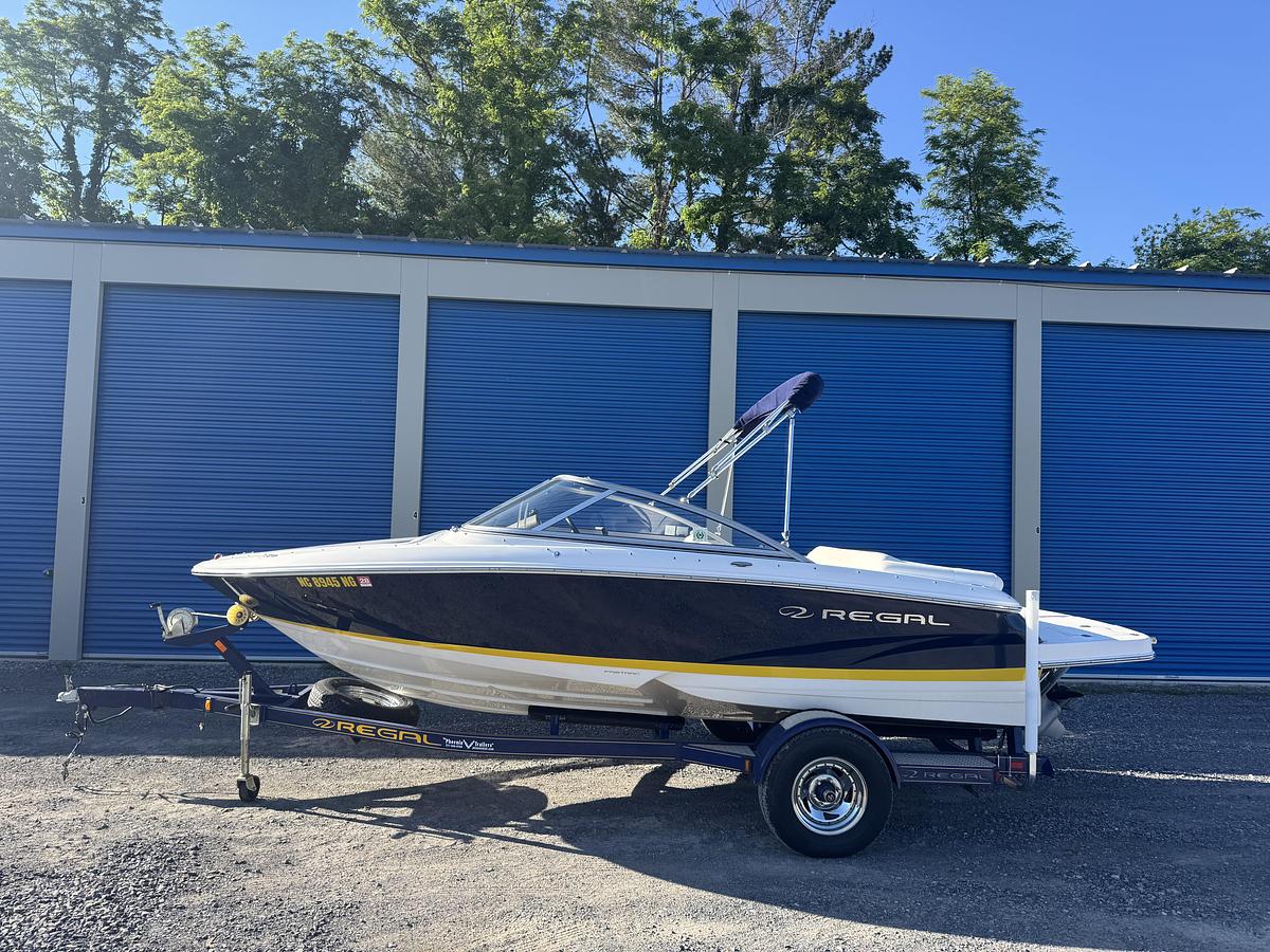 Used 2011 Regal 1900 LE