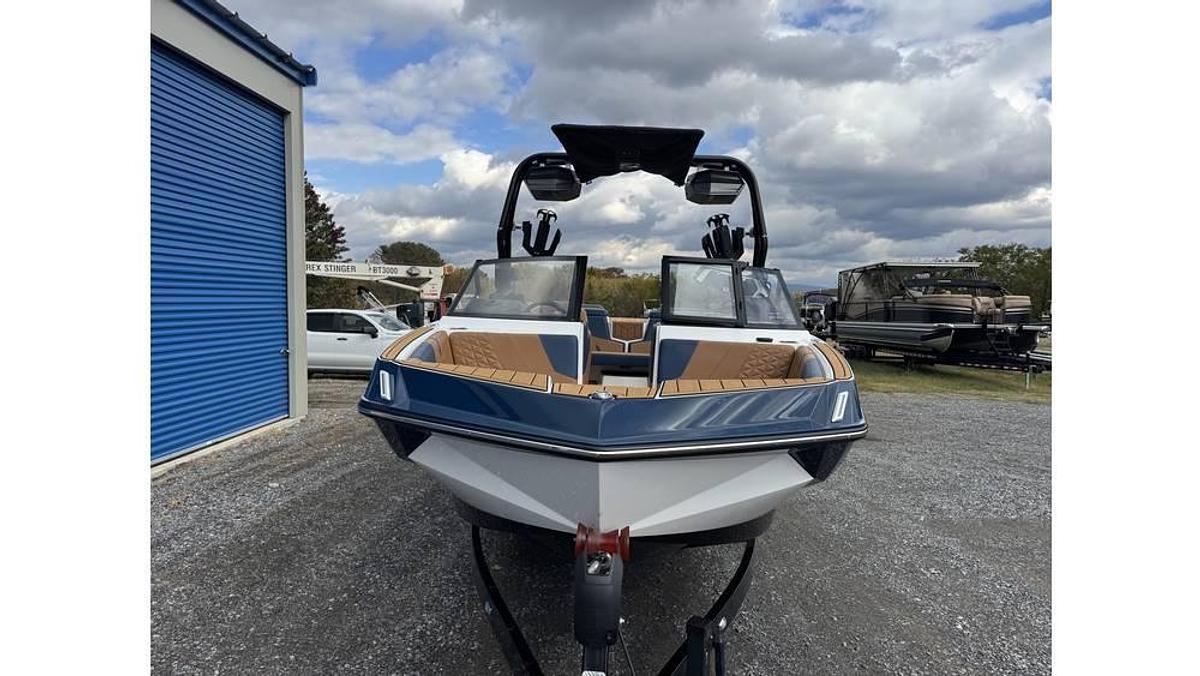Used 2023 Nautique GS22