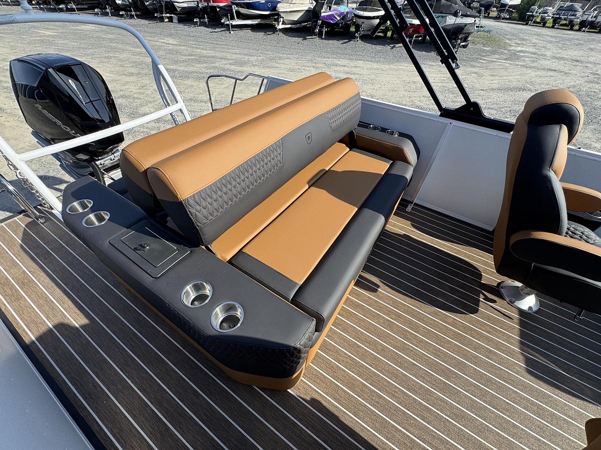 2026 Premier 230 Solaris RL