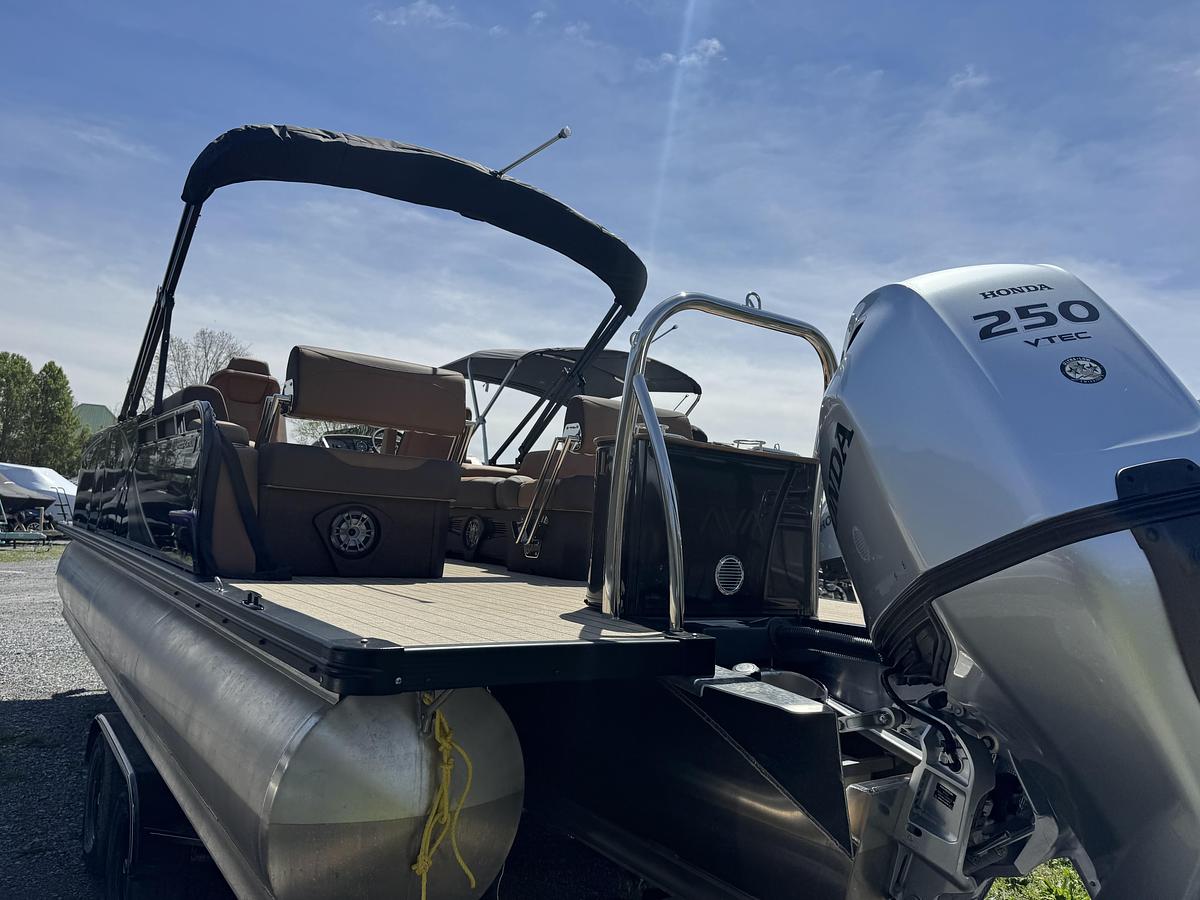 2026 Avalon 25 LSZ QLS