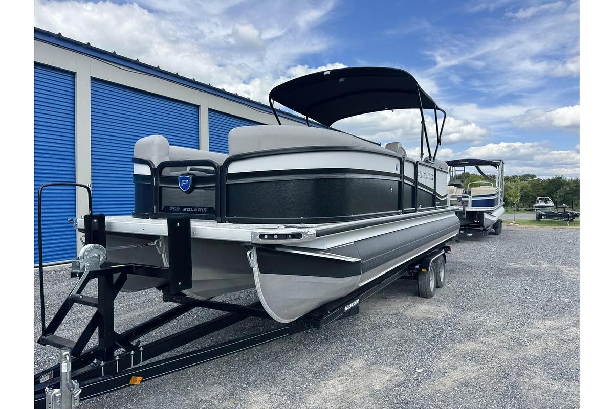 2025 Premier Solaris REV 250