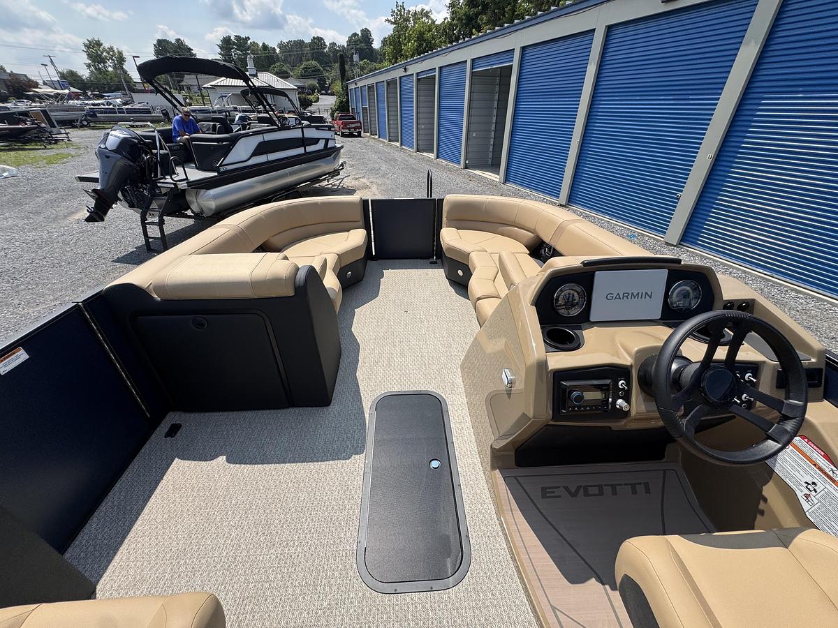 2027 Evotti 523CS 25.5 ft.