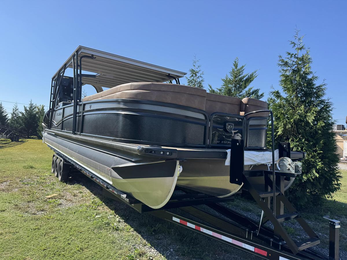 2027 Premier 330 Escalante