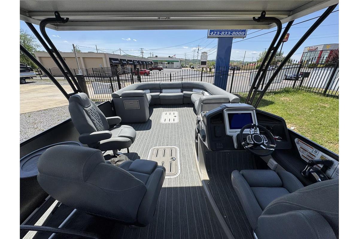 2025 Premier Escalante 330