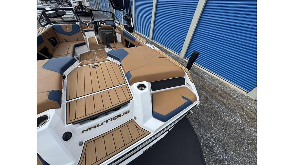 Used 2023 Nautique GS22