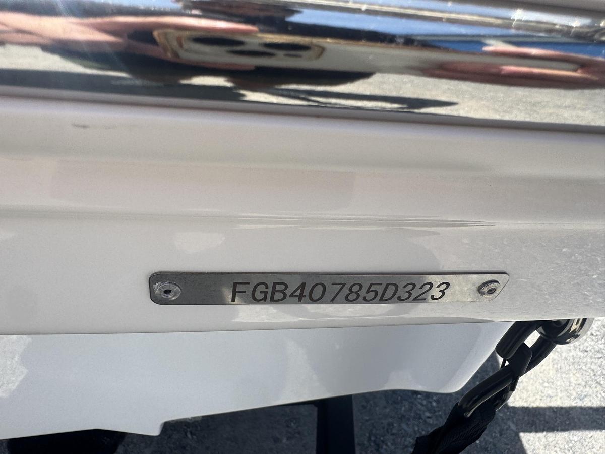 Used 2023 Chaparral 23 SSI Outboard