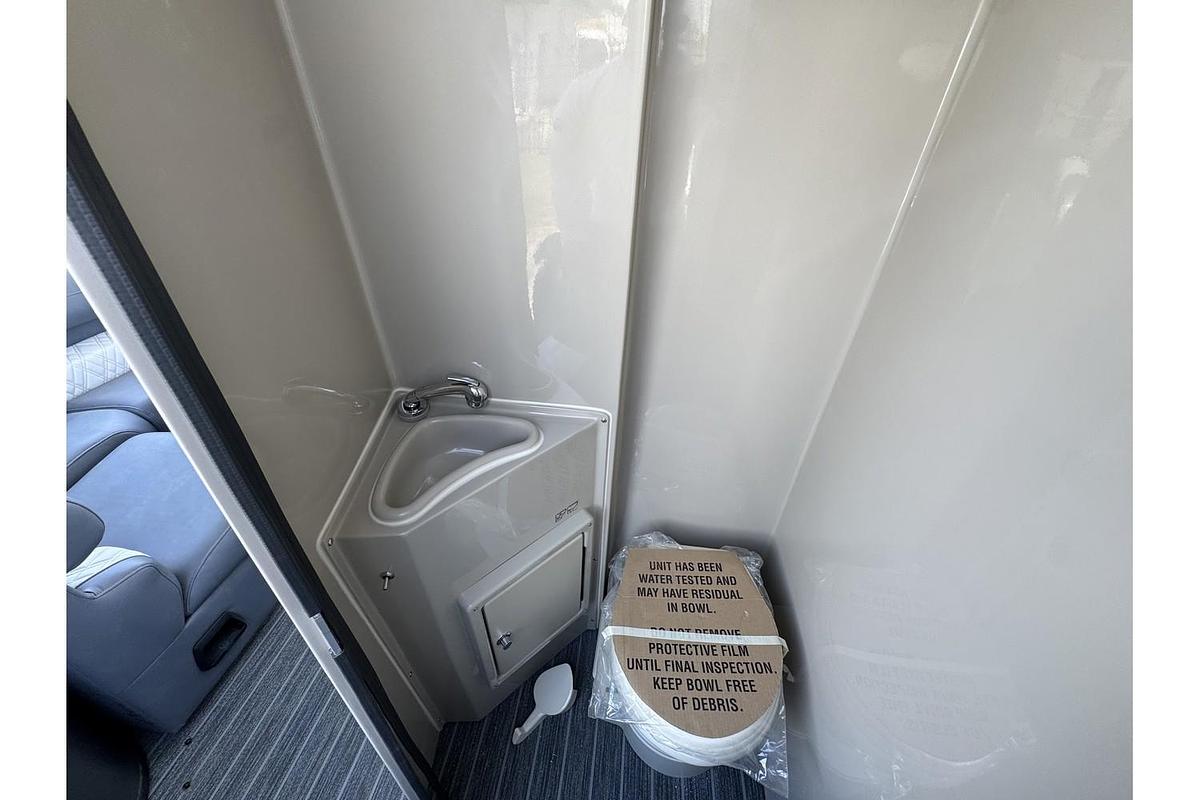 2025 Premier Escalante 330